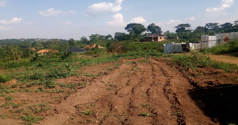 Kakiri, Wakiso NAKYERONGOSA, ,Residential plot,For Sale,1100