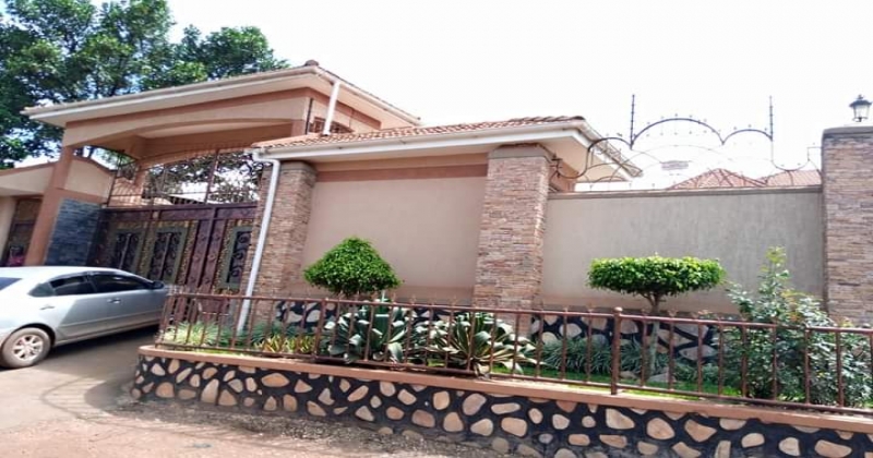 Kyengera, Kampala Kyengera, ,House,For Sale,1108