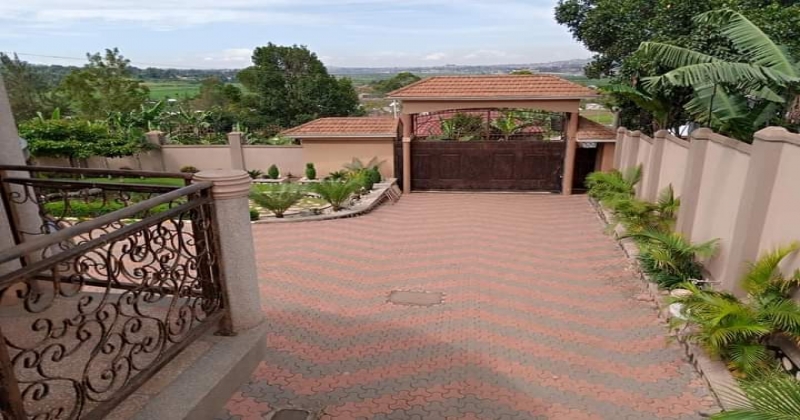 Kyengera, Kampala Kyengera, ,House,For Sale,1108